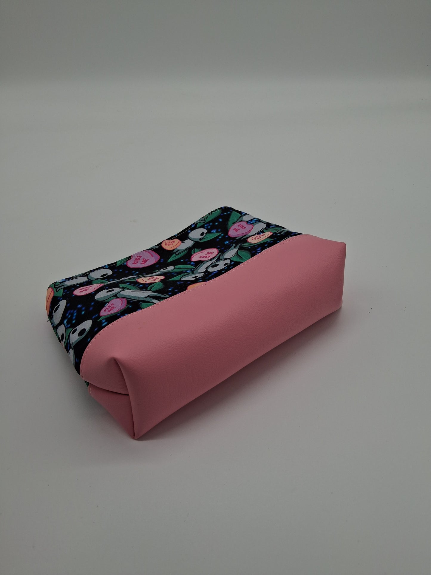 kiss me spirits v. 3 boxy pouch