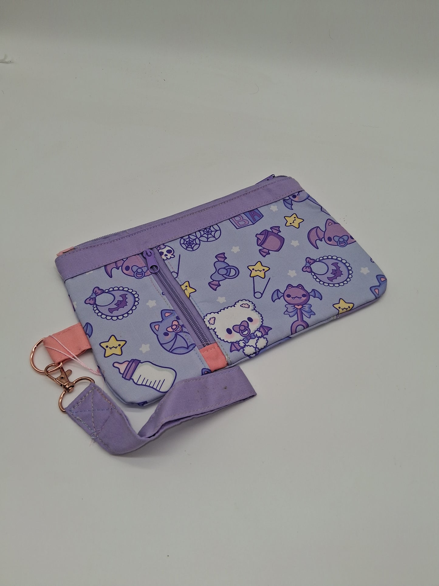baby bats lav v. 1 zippy clutch