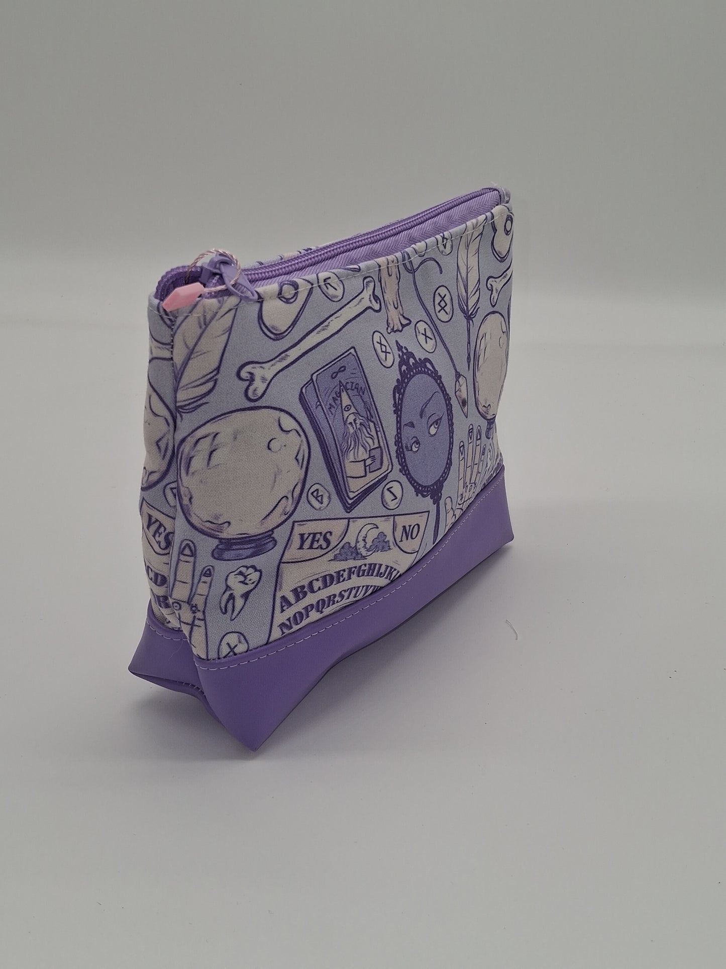 lavender divination v. 2 boxy pouch