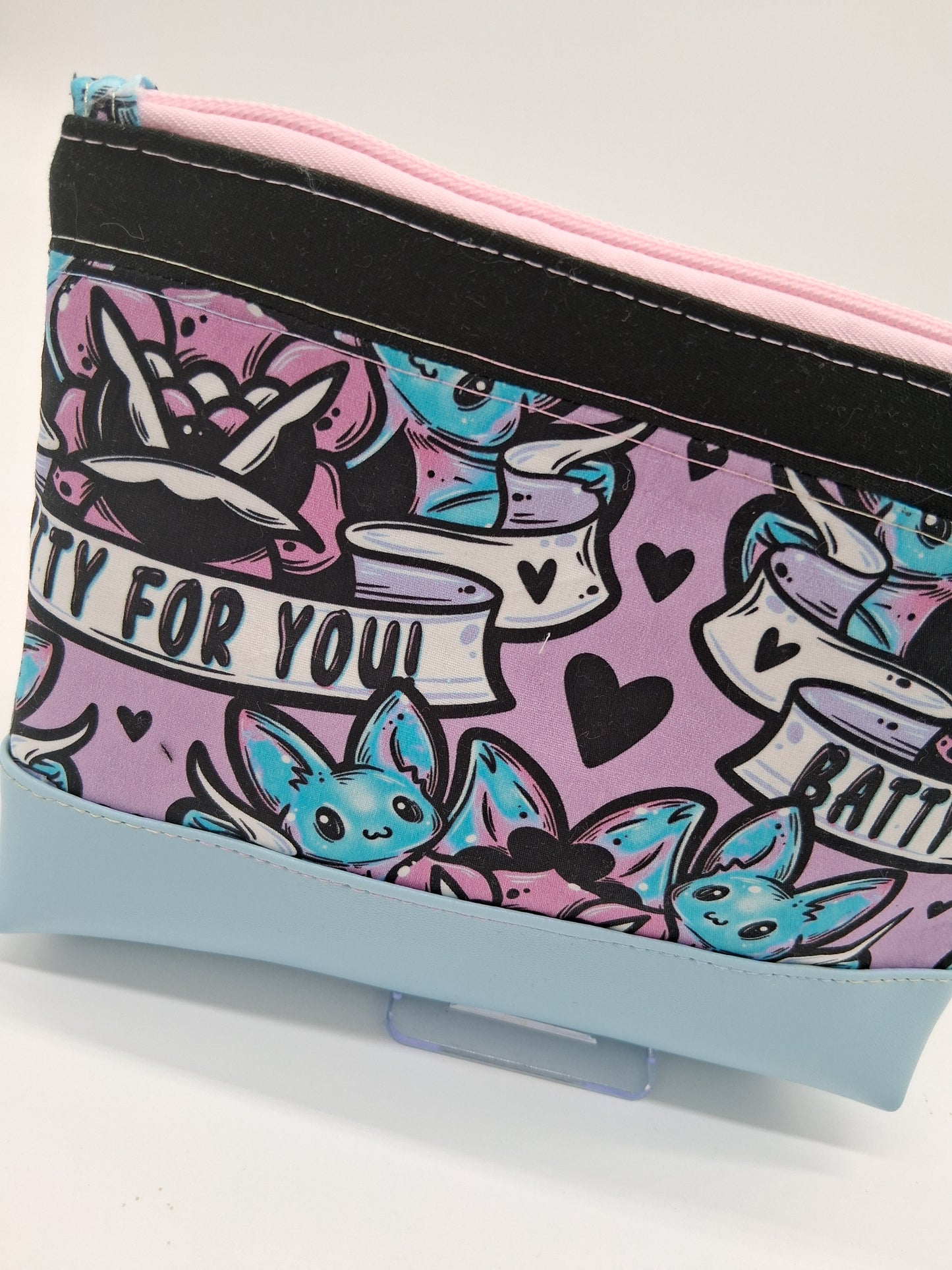batty for you v. 5 boxy pouch