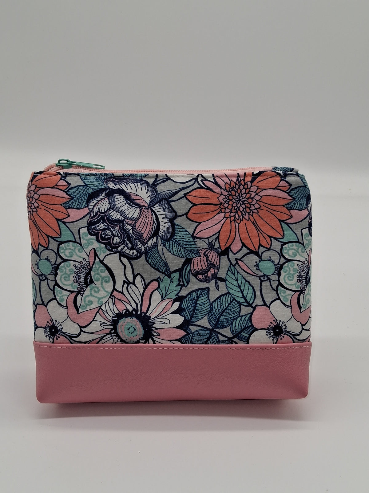 favourite florals v. 1 boxy pouch