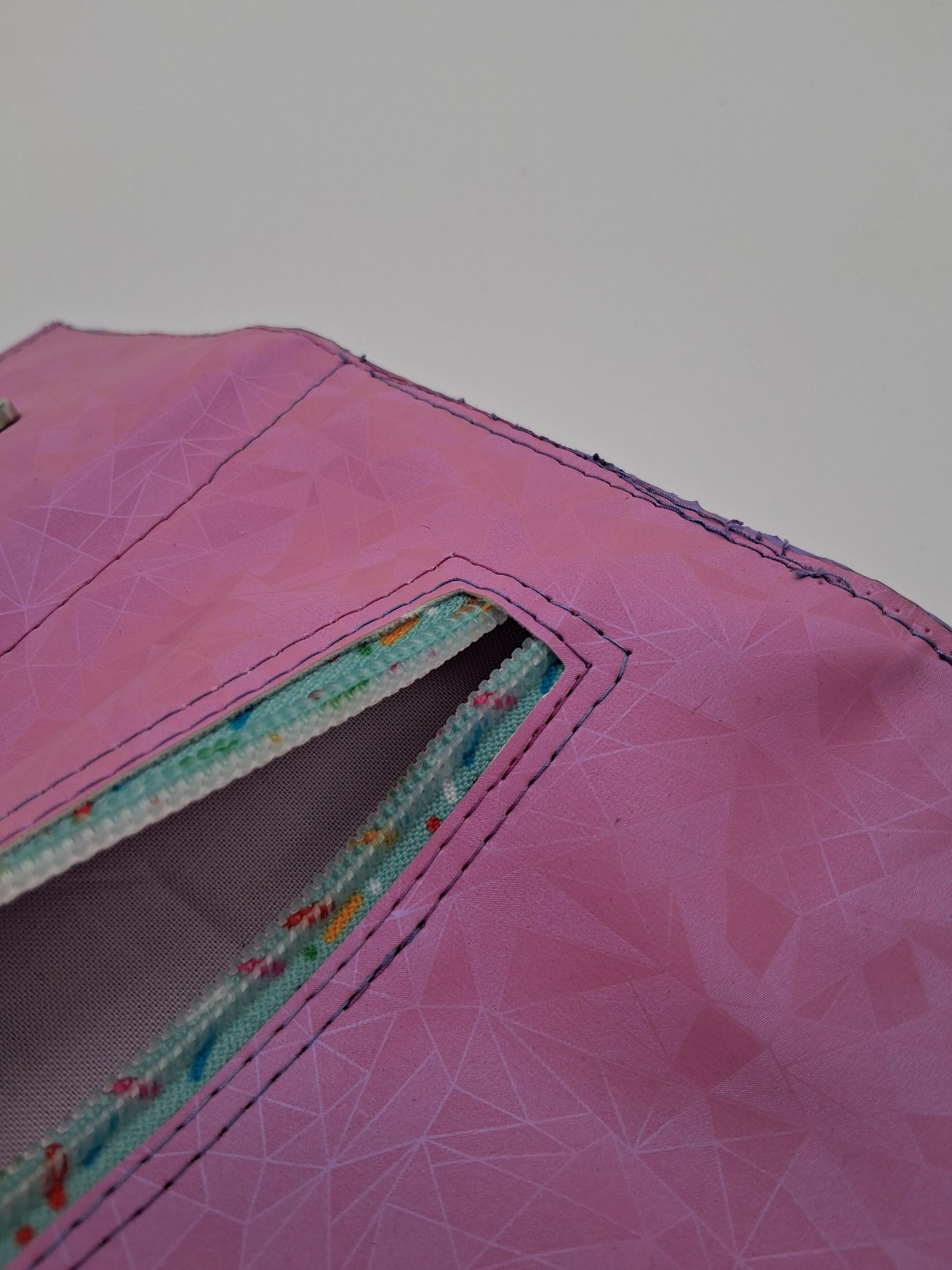 holopink v. 1 Hemlock wallet