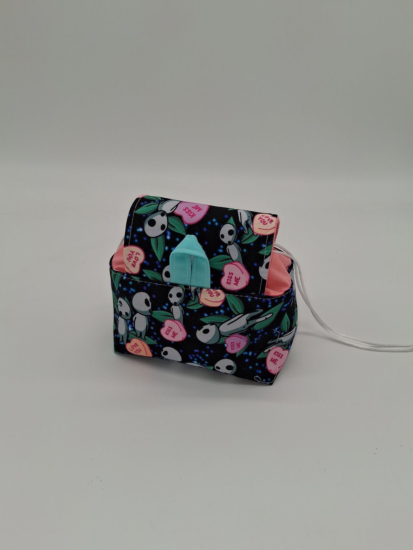 kiss me spirits v. 3 Pandora dice bag
