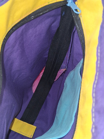 identiTEAs v. 1 large zippered tote