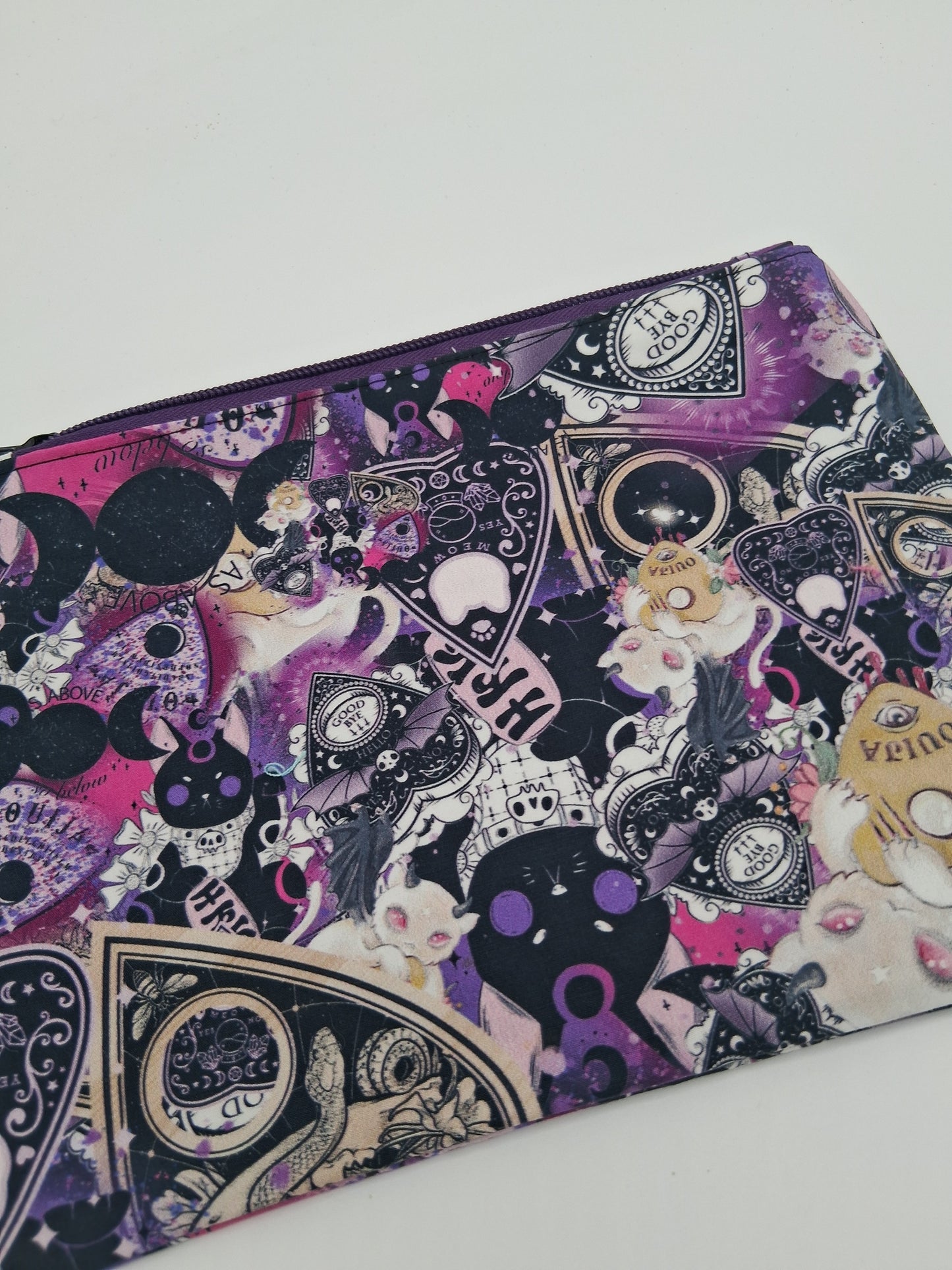 ouija cats v. 1 flat zipper pouch