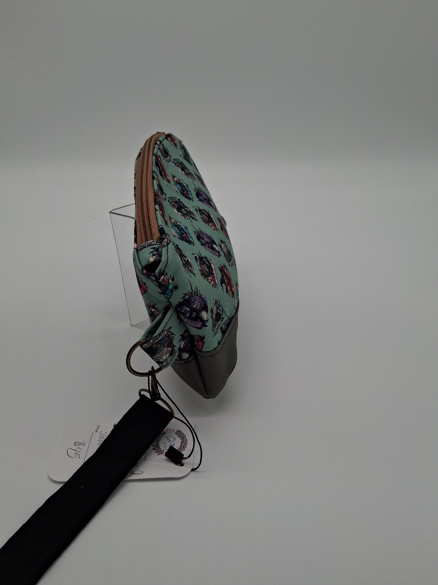 critical classes v. 1 Clematis wristlet