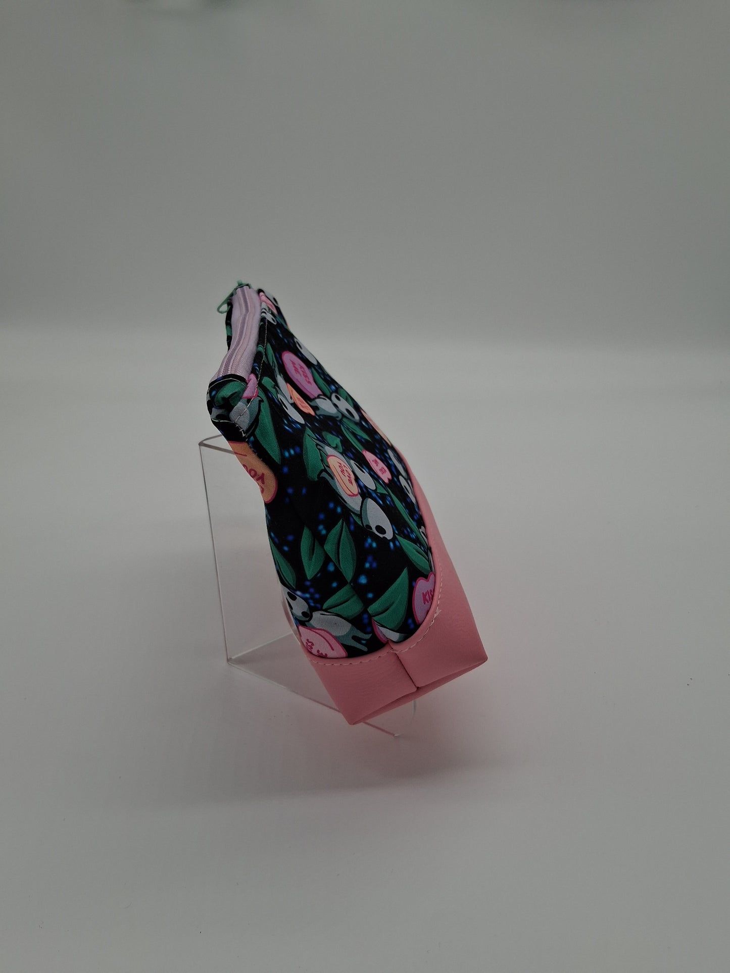 kiss me spirits v. 4 boxy pouch