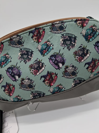 critical classes v. 1 Clematis wristlet