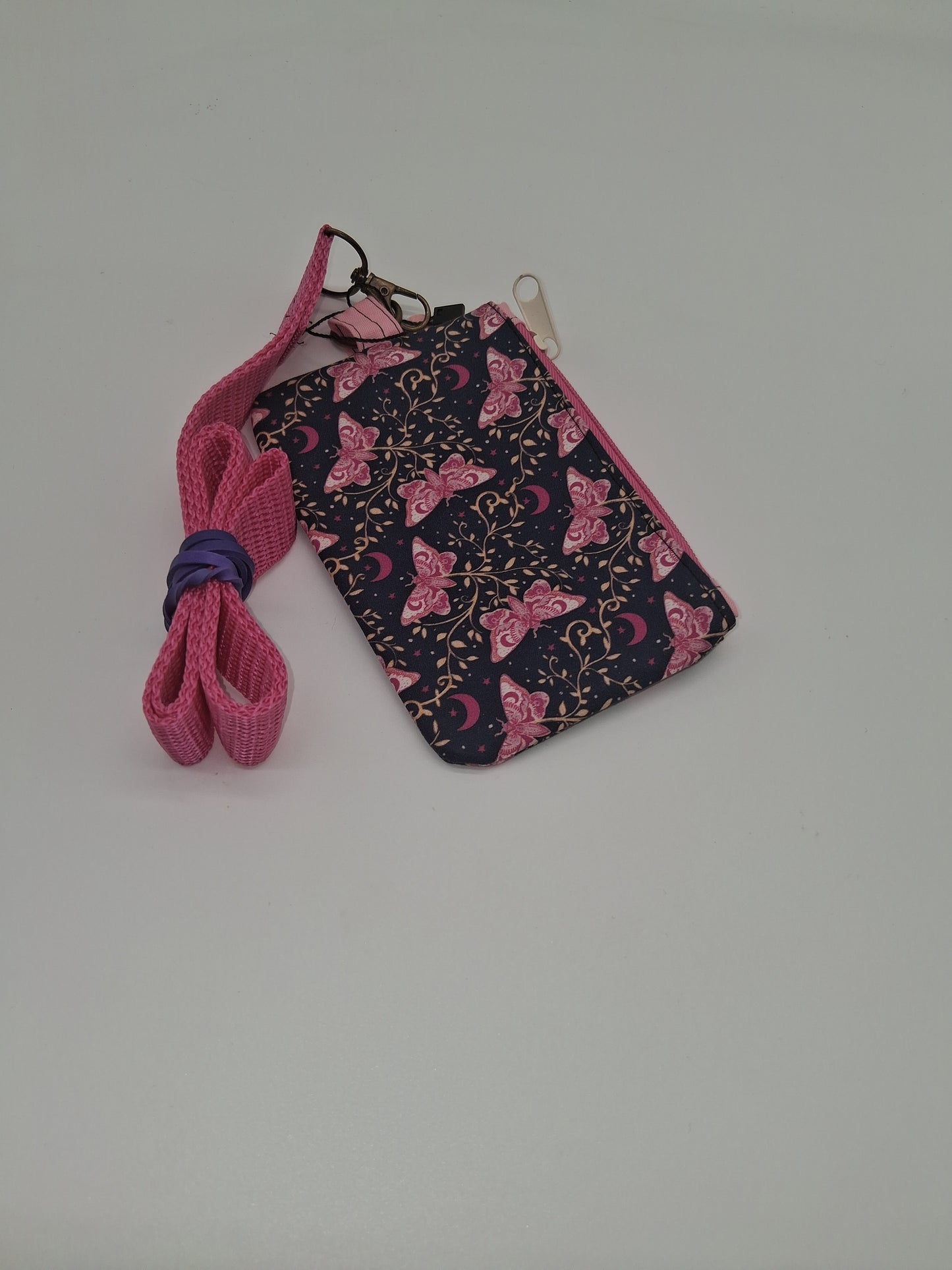 moon moth v. 3 piper ID holder