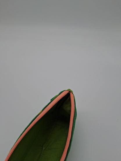 triangle grass v. 1 slim pencil case