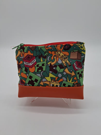 crafting chaos v. 2 boxy pouch