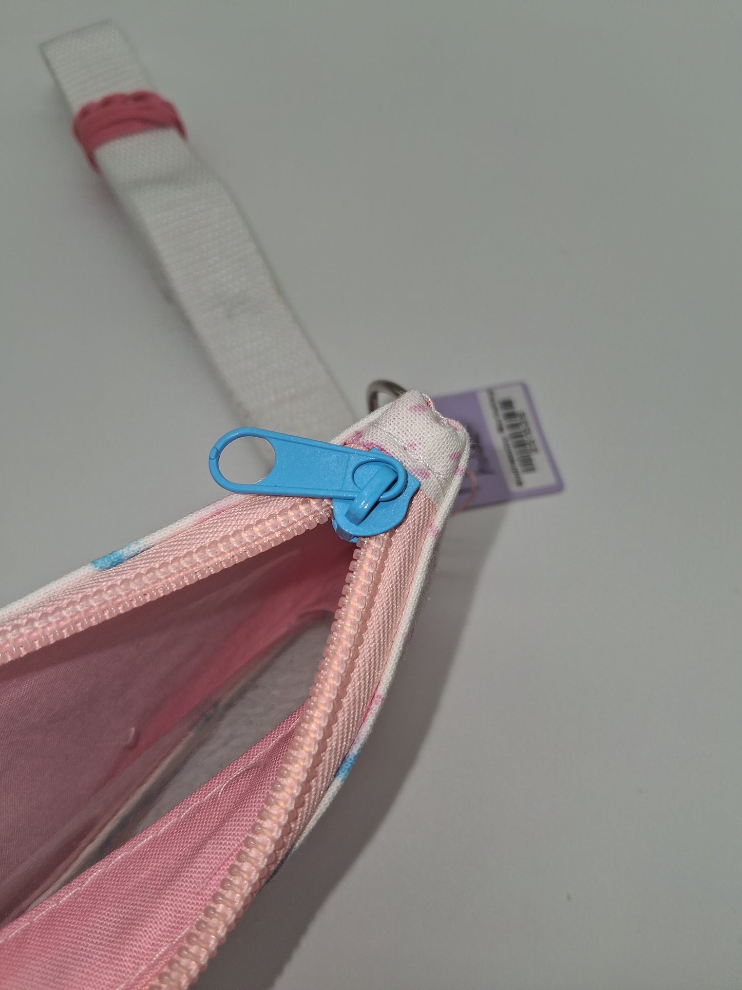 watercolour clouds v. 1 piper ID holder