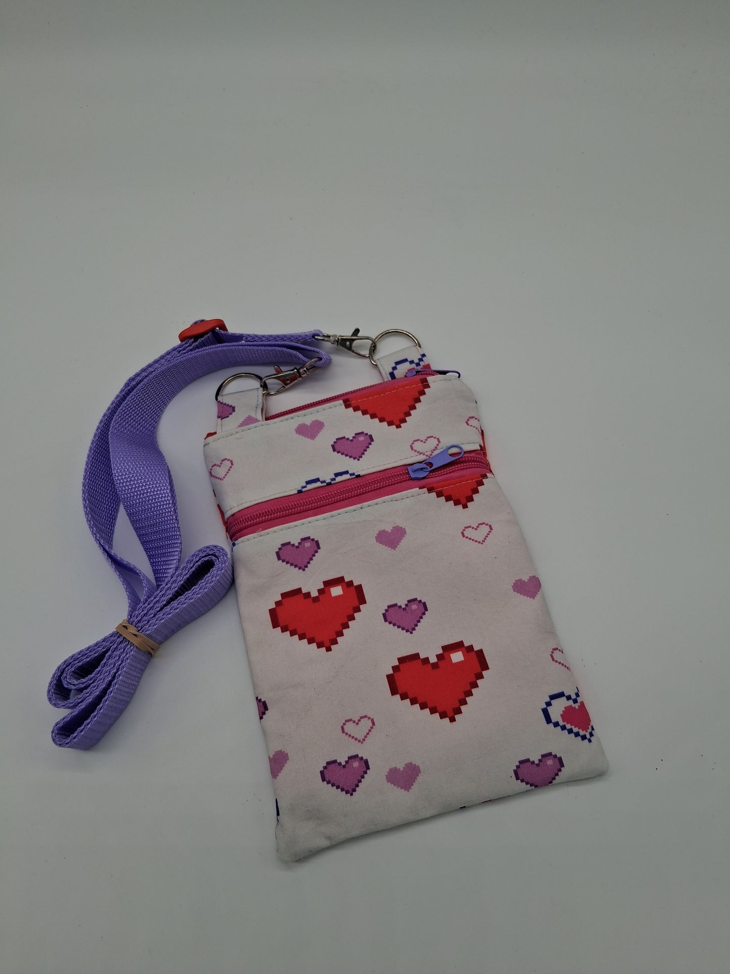 pixelated hearts v. 4 Lobelia mini crossbody