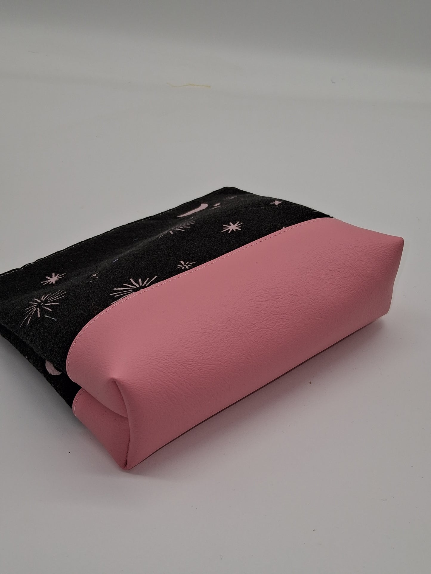 black pink skies v. 3 boxy pouch
