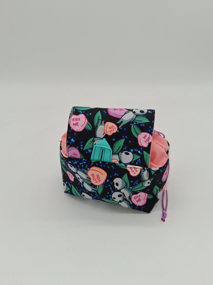 kiss me spirits v. 4 Pandora dice bag