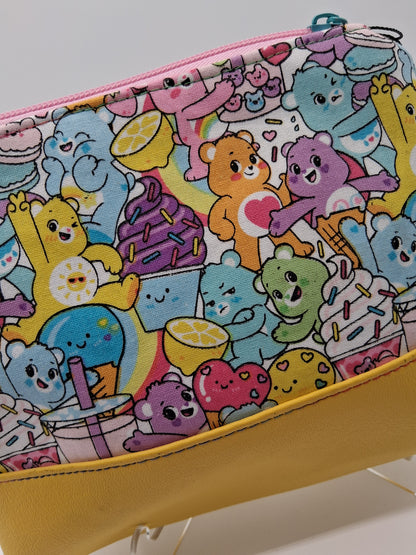 sharing desserts v. 4 boxy pouch