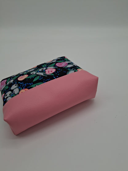 kiss me spirits v. 5 boxy pouch