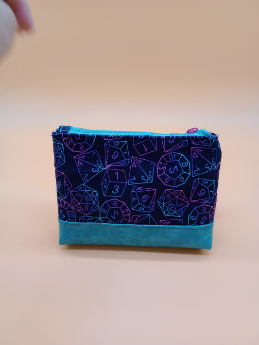 gradient dice v. 11 boxy pouch