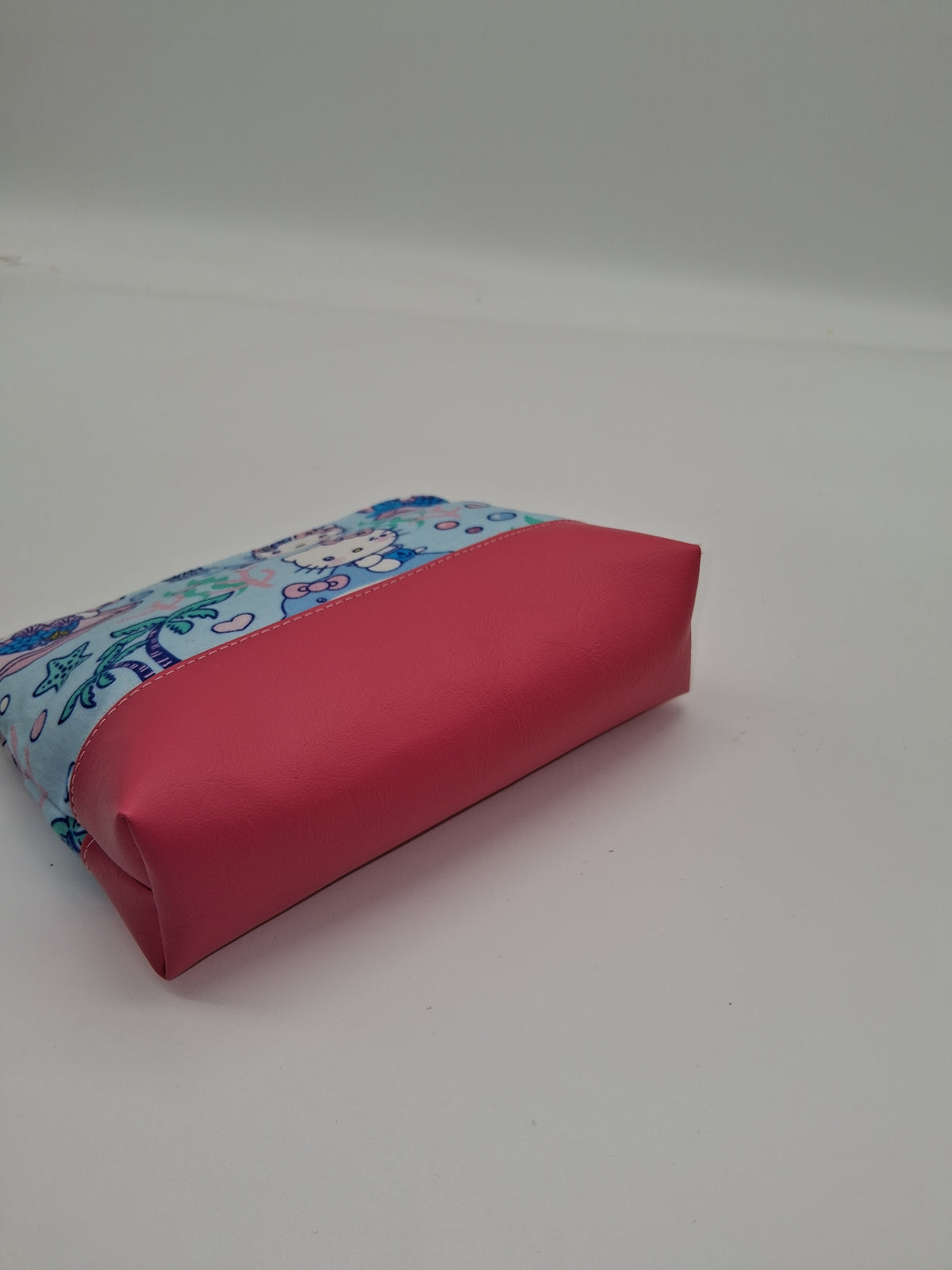 hello mermaid v. 6 boxy pouch