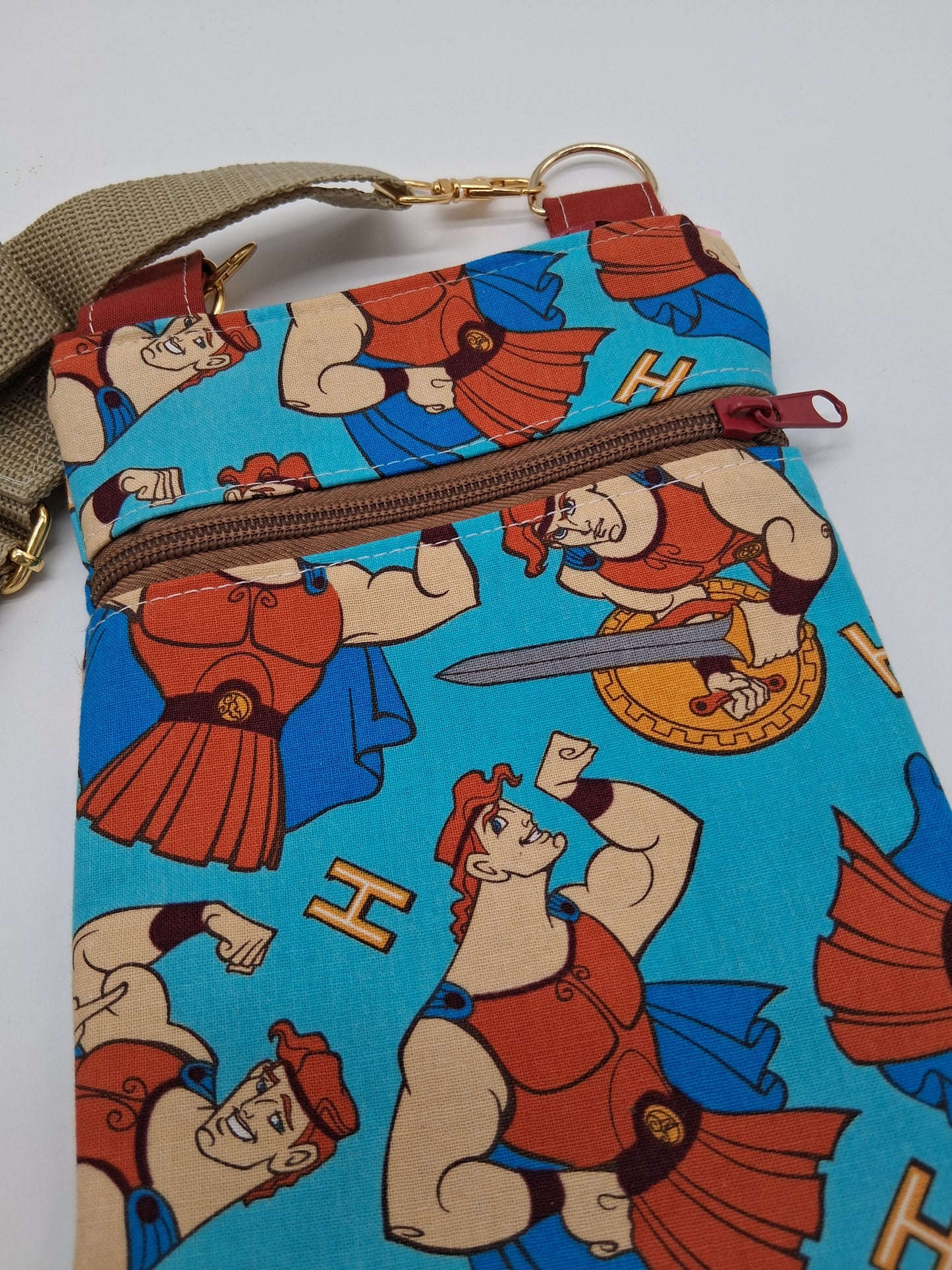 hunky hero v. 2 Lobelia mini crossbody