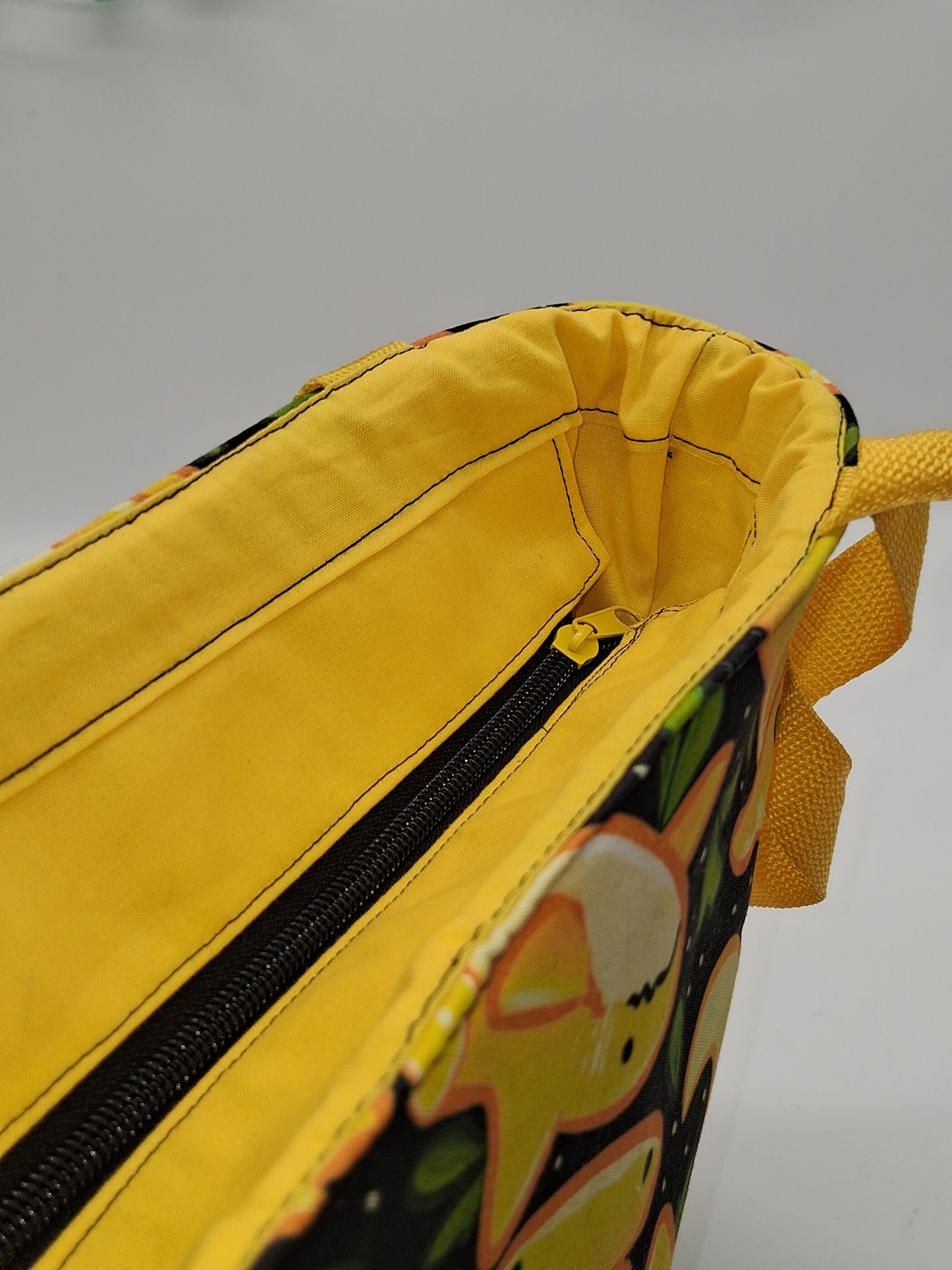 lemon sharks v. 1 large zippered tote