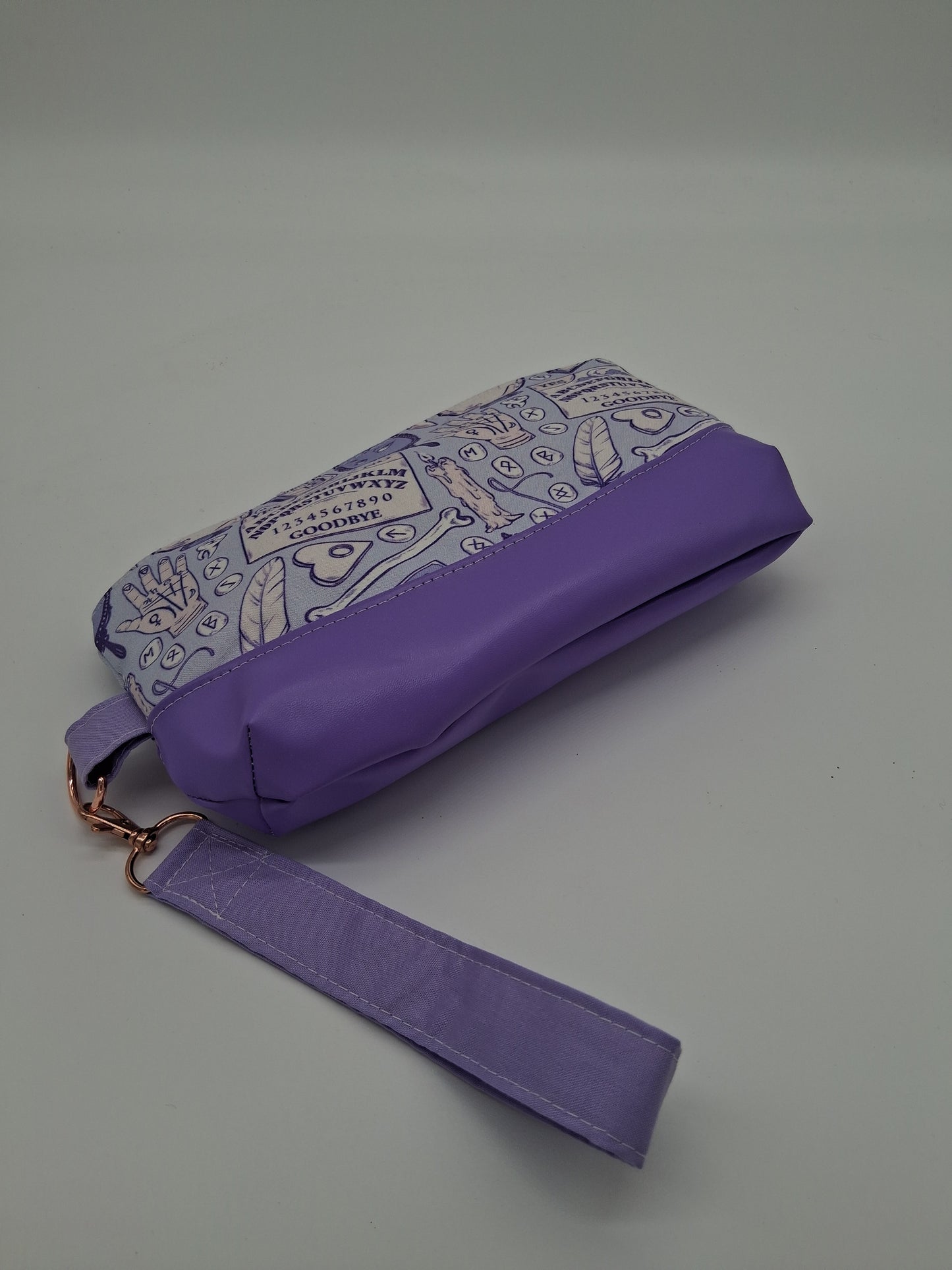 lavender divination v. 1 Clematis wristlet