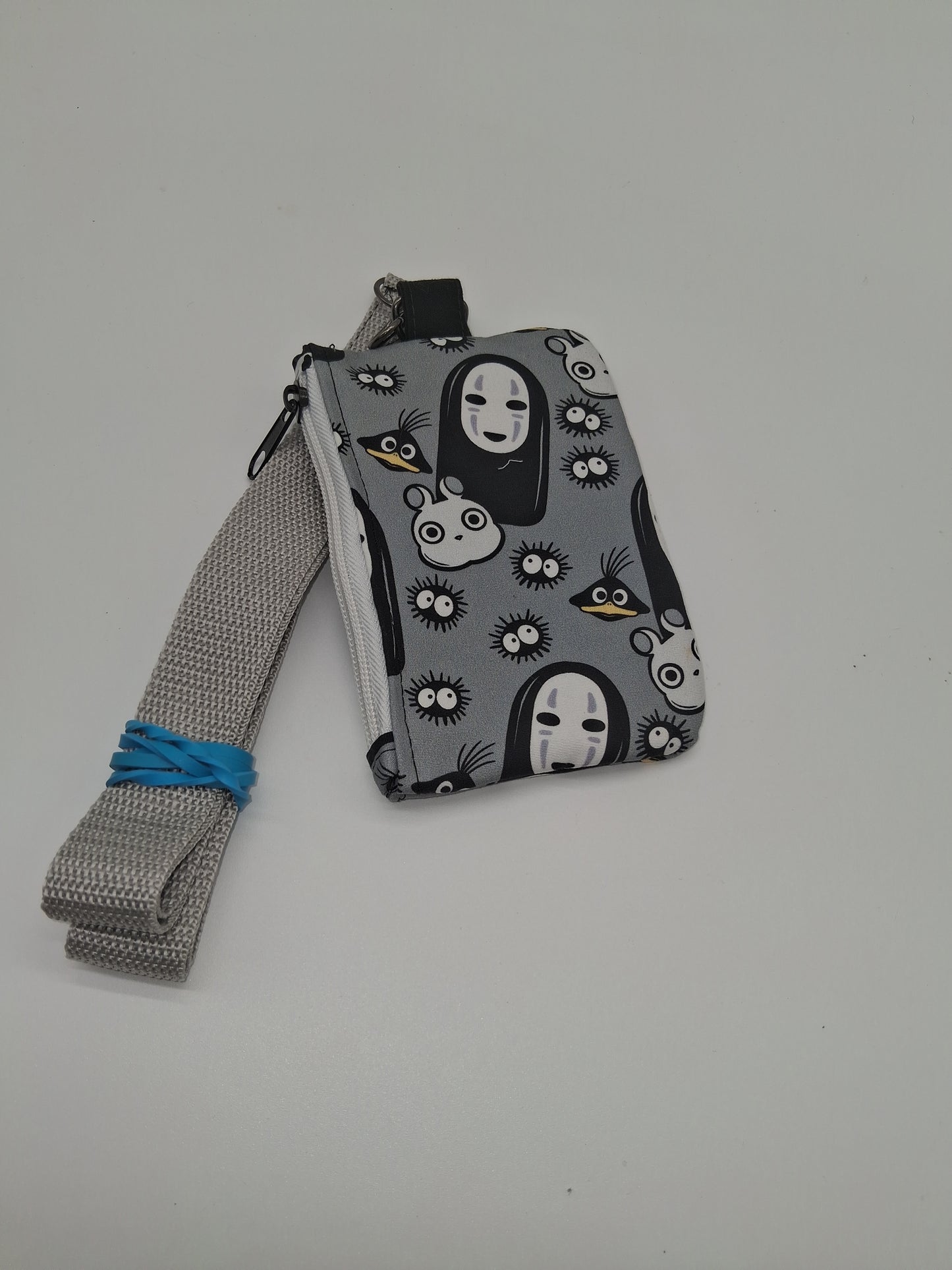 monochrome friends v. 1 piper ID holder