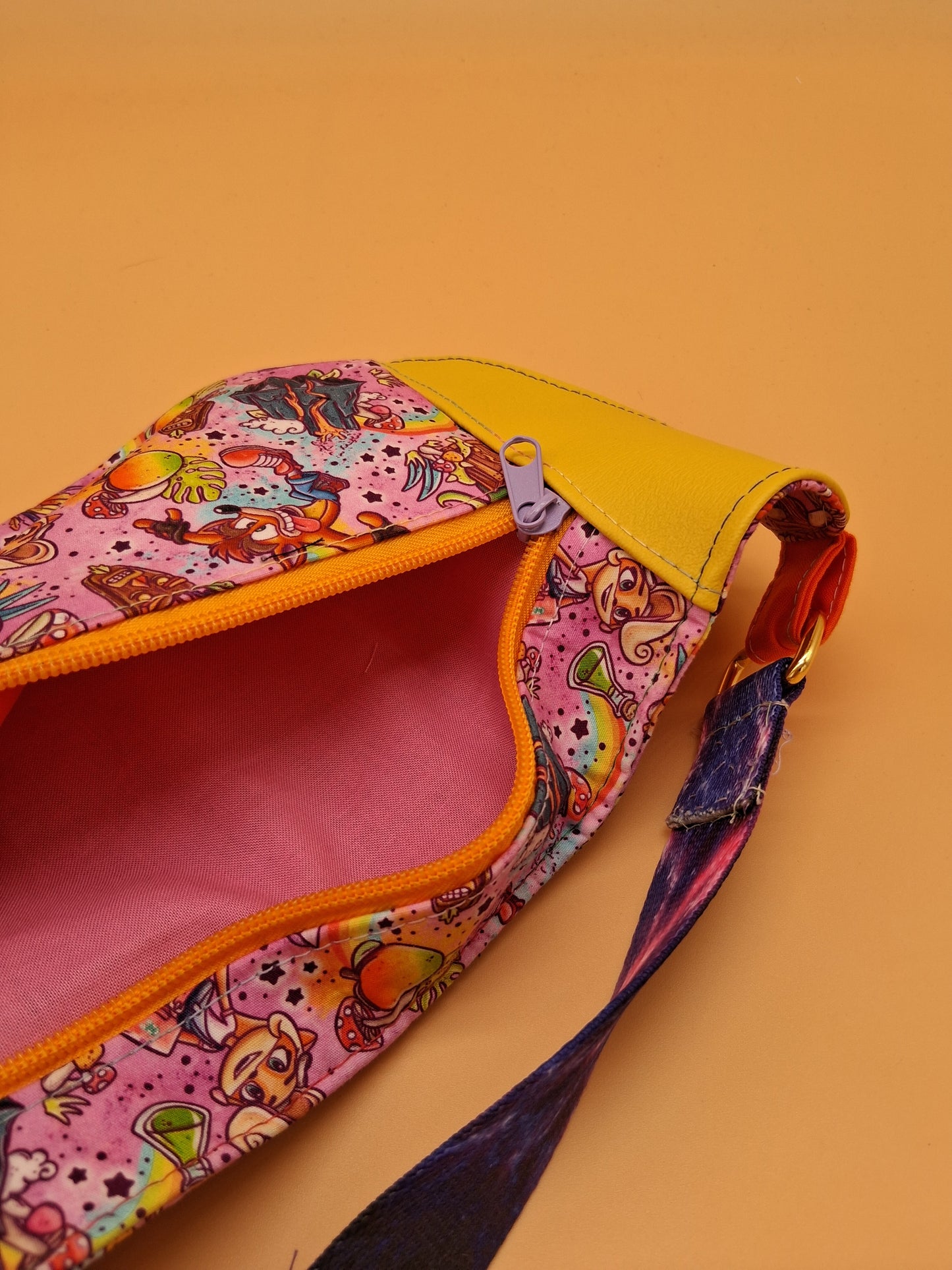 brash candiboot v. 1 Dandelion fanny pack