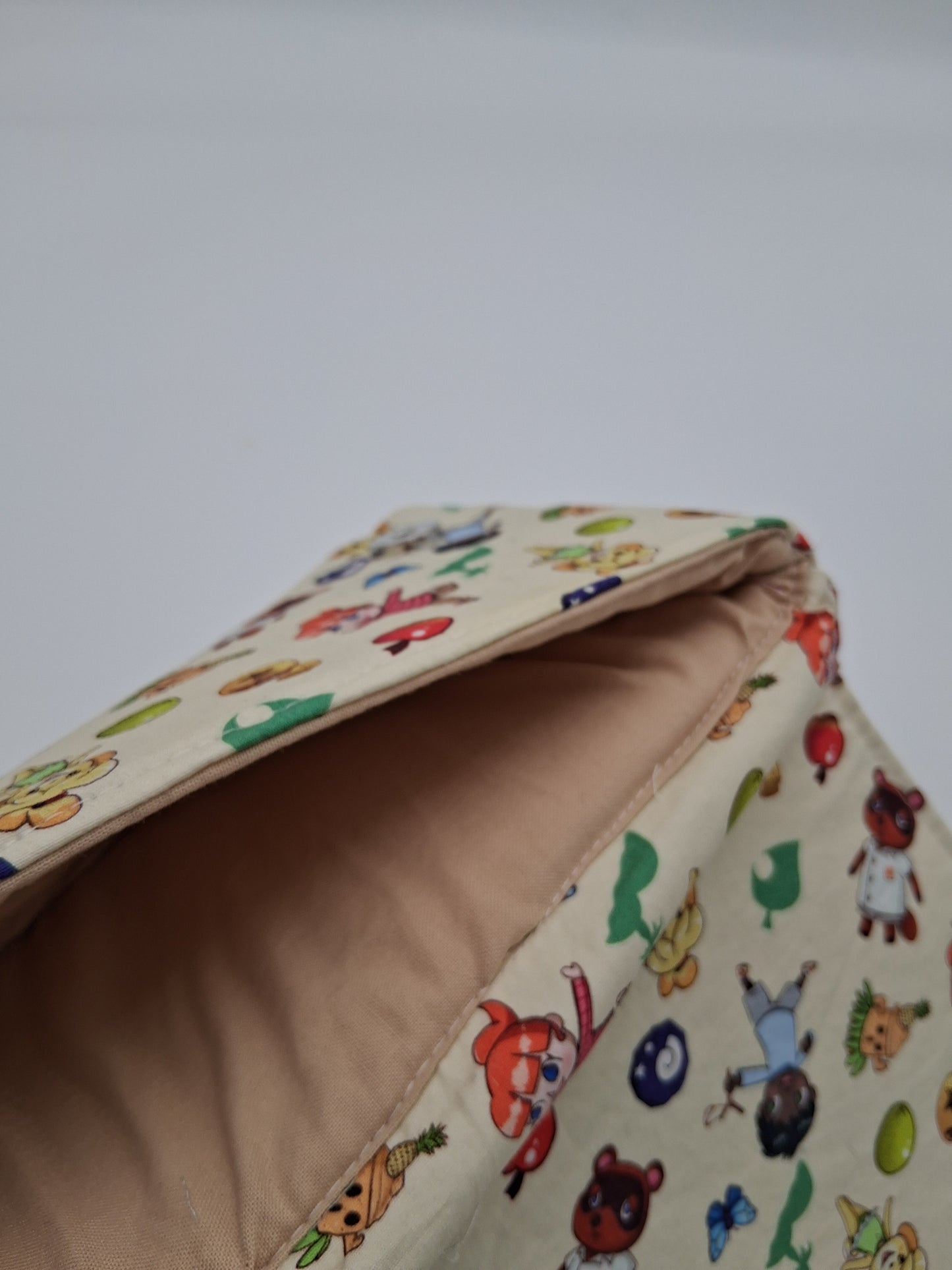 island life v. 1 console case