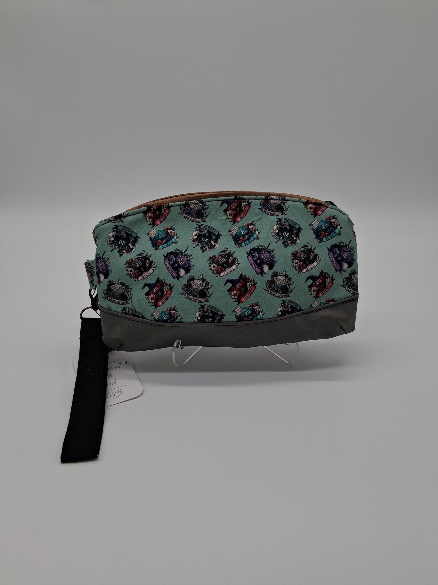 critical classes v. 1 Clematis wristlet