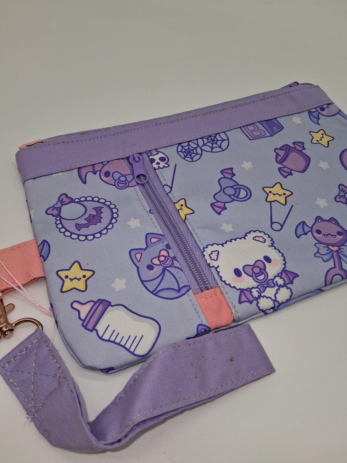 baby bats lav v. 1 zippy clutch