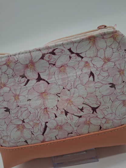 sakura v. 7 boxy pouch