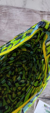 Load image into Gallery viewer, green and yellow gladiolus XL