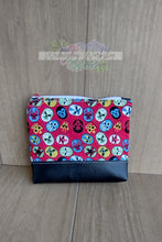 Load image into Gallery viewer, luchabeans v.2 boxy pouch